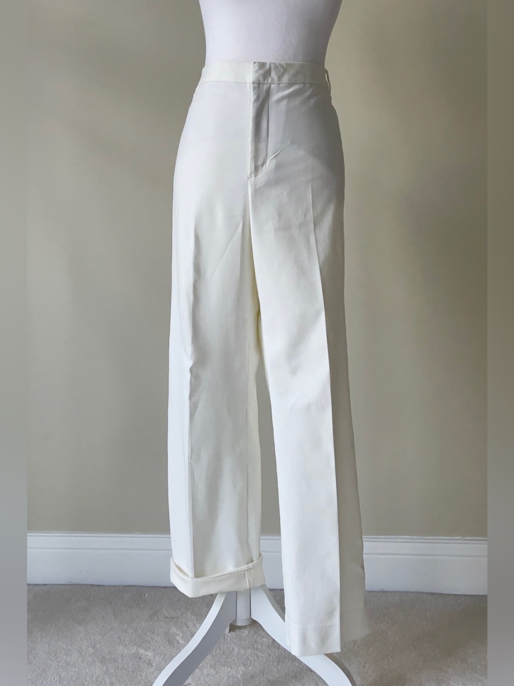Vince Women’s Off White High Rise Straight Leg Trousers EUC Size 16